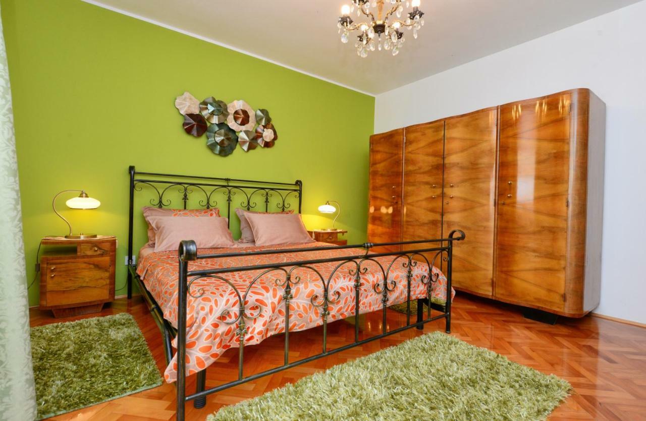 Apartments Nela Porec Ngoại thất bức ảnh