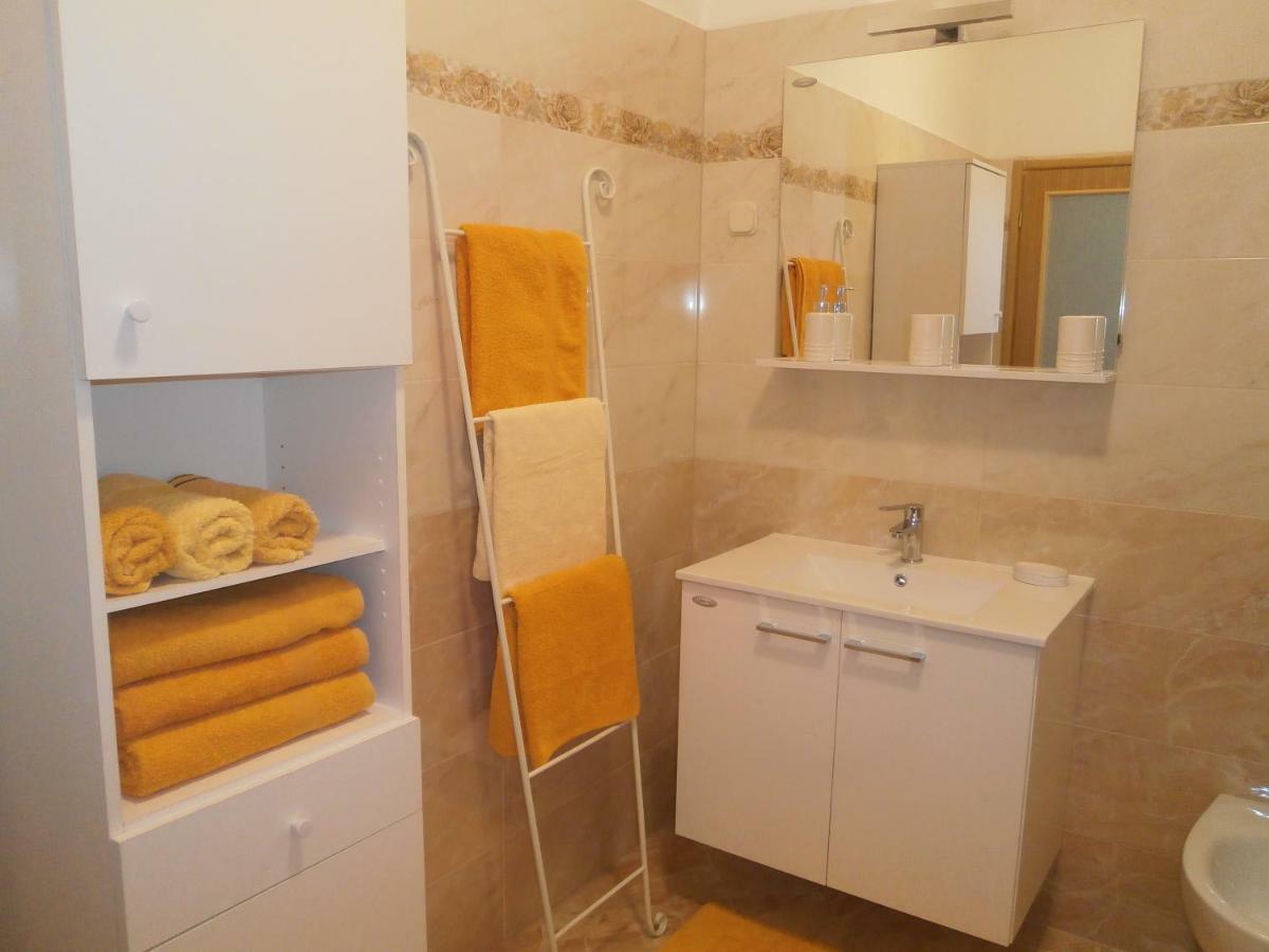 Apartments Nela Porec Ngoại thất bức ảnh